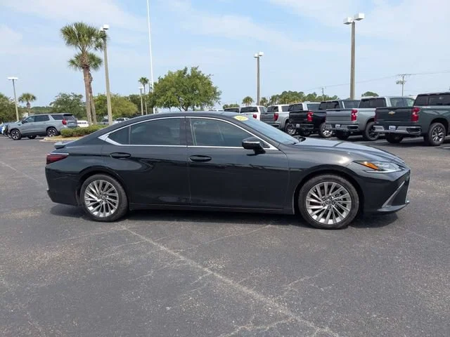 Used 2022 Caviar Lexus ES 350 Ultra Luxury image 2