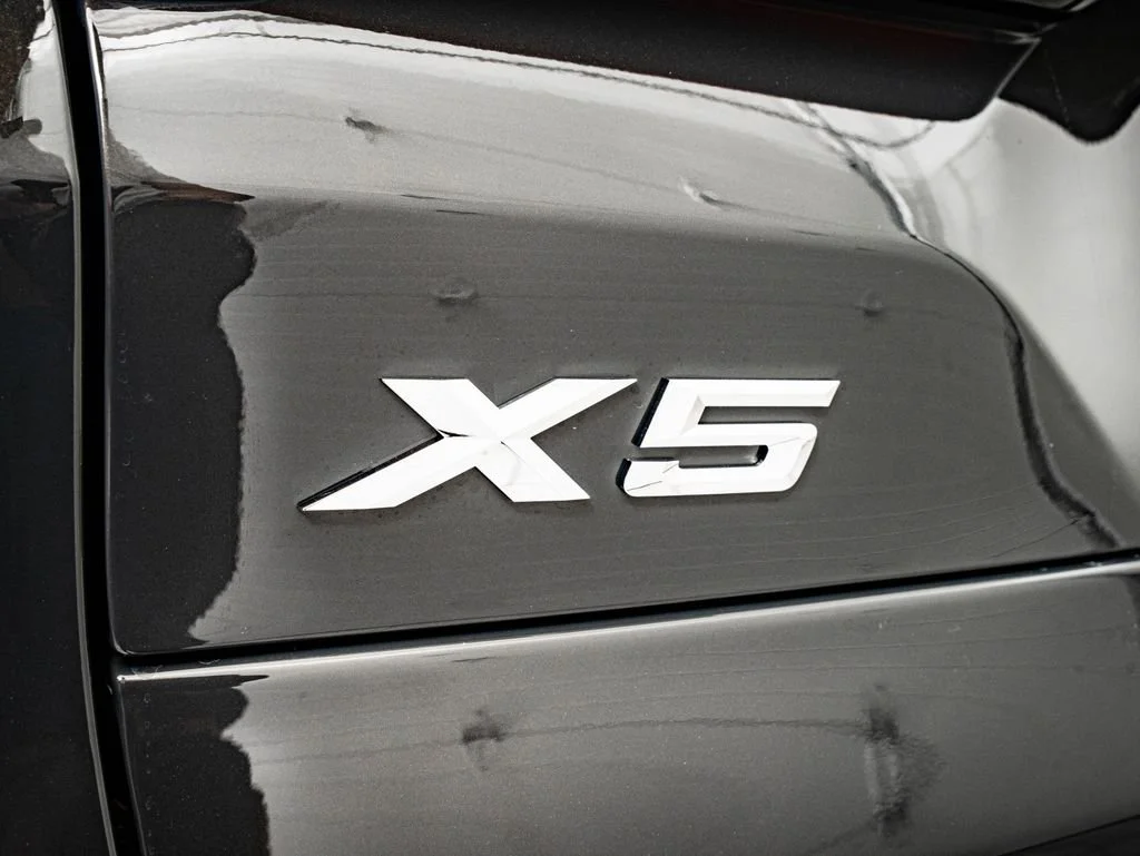 New 2026 Gray Metallic BMW xDrive50e image 18