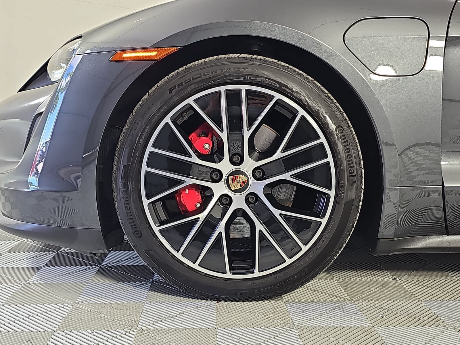 Used 2021 Gray Porsche 4S image 10