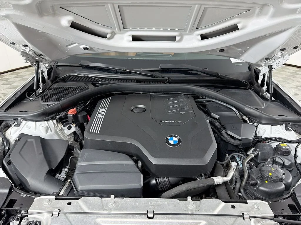Used 2019 White BMW 330i image 32