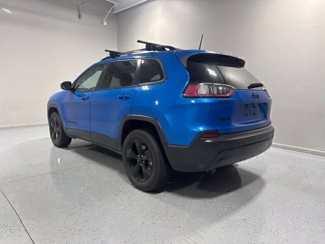 Used 2021 Blue Jeep Latitude Plus image 8