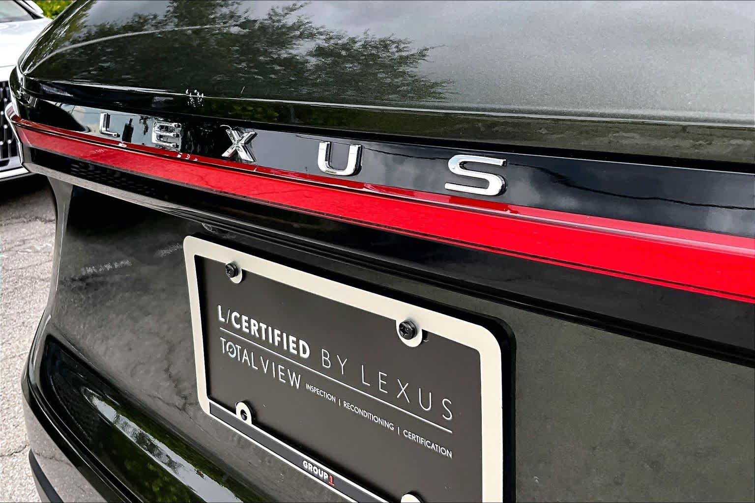 Used 2023 Nori Green Pearl Lexus Premium image 31