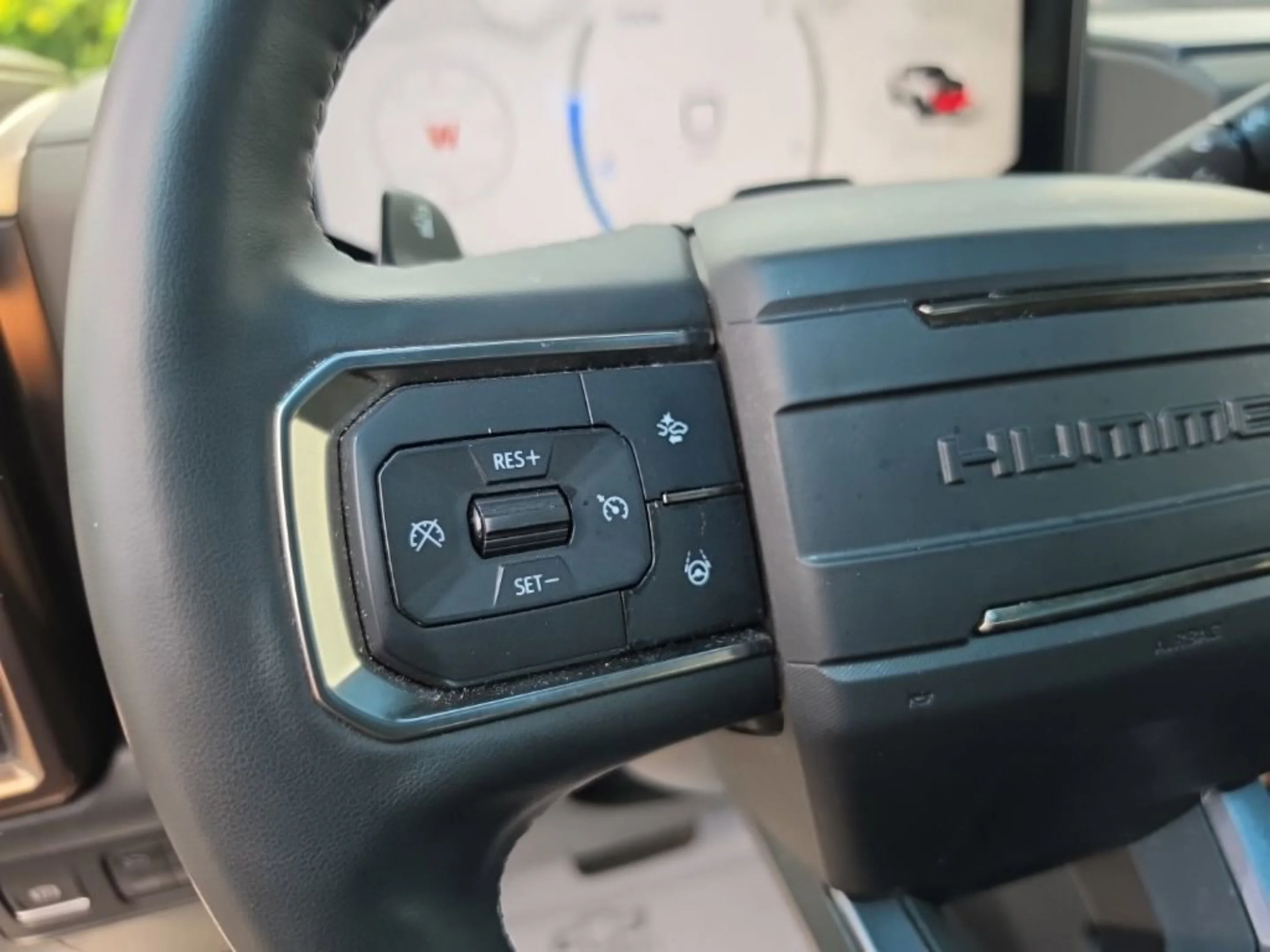 Used 2024 Interstellar White GMC 2X image 20