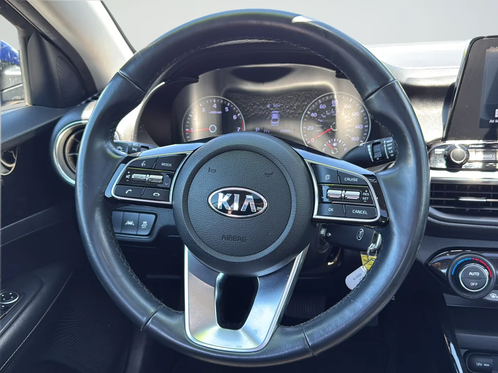 Certified Used 2019 Blue Kia S image 16