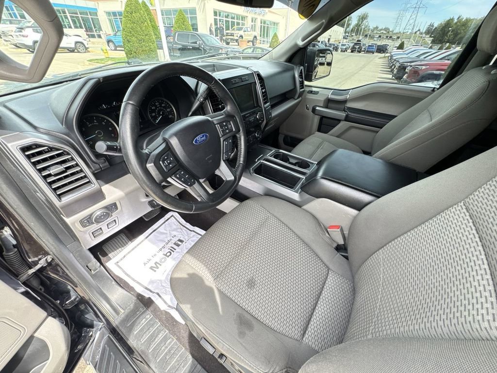 Used 2020 Black Ford XLT image 37