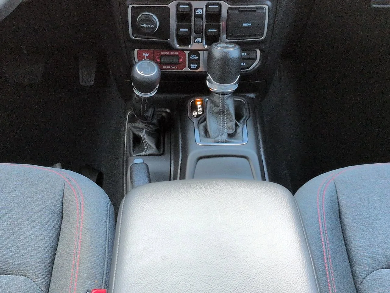 Used 2024 Anvil Clear Coat Jeep Rubicon image 19