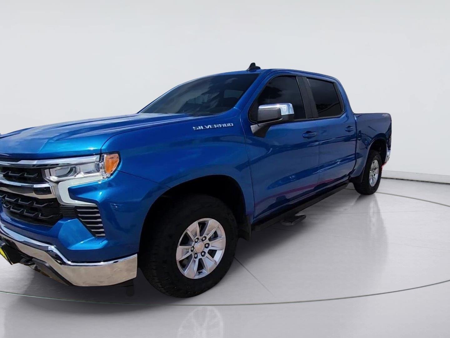 2022 Chevrolet Silverado 1500 LT - 3
