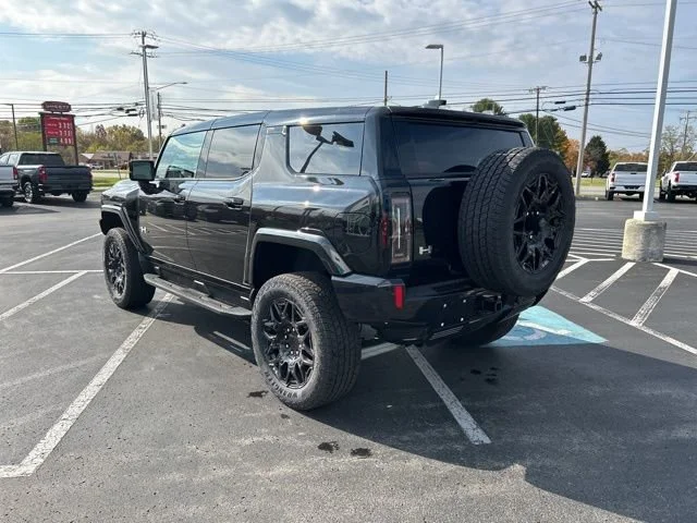 2026 GMC HUMMER EV 2X - Photo 8