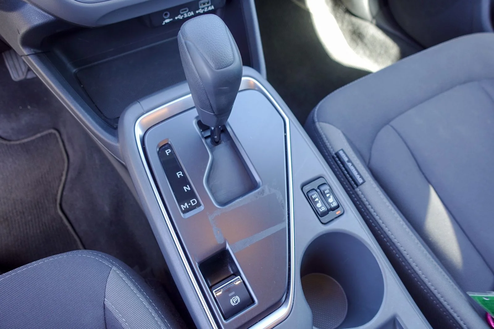 Used 2025 Crystal White Pearl Subaru Premium image 20