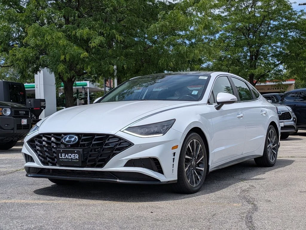Used 2020 Gray Hyundai Limited image 3