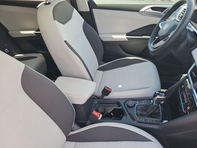 New 2026 White Volkswagen 1.5T SE image 17