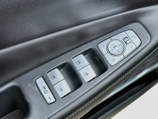 Used 2023 Shimmering Silver Hyundai Calligraphy image 23