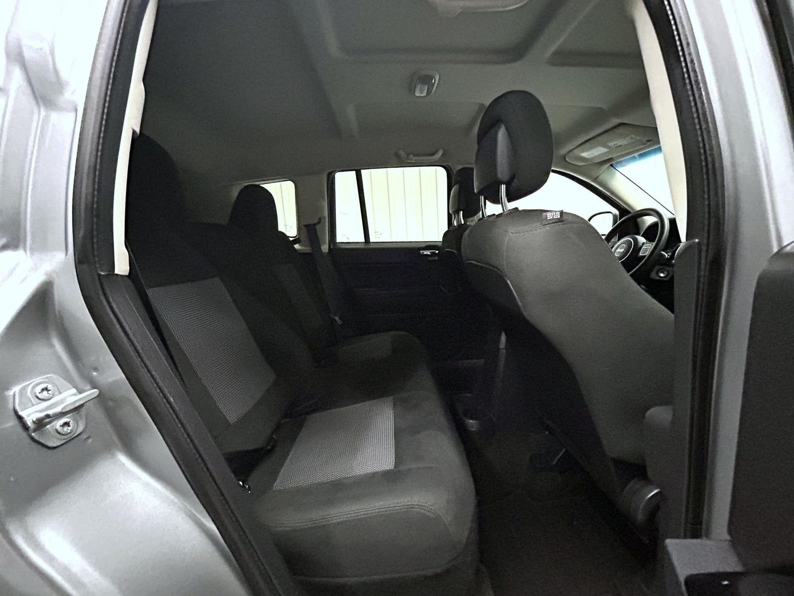 Used 2017 Silver Jeep Sport image 18