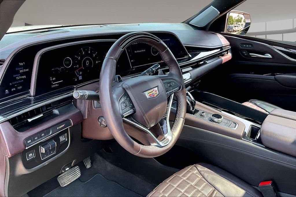 Used 2024 White Cadillac V-Series image 13