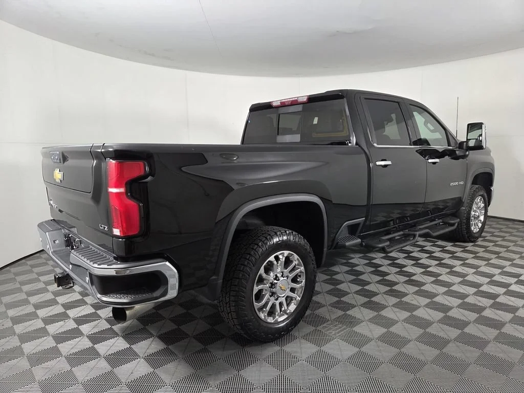 Used 2025 Black Chevrolet LTZ image 5
