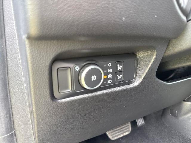 New 2026 Shadow Black Ford XLT image 71