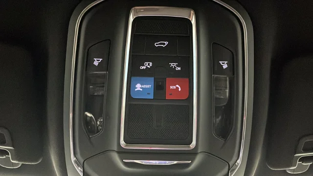 Used 2024 Gray Metallic Jeep Altitude image 33