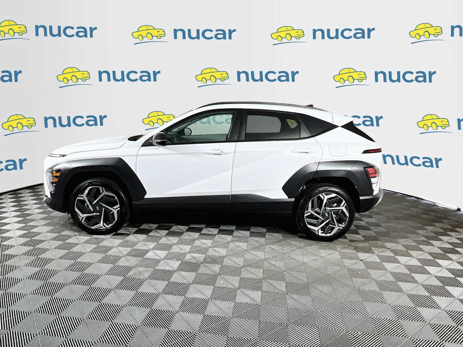 Used 2026 Atlas White Hyundai SEL Premium image 4