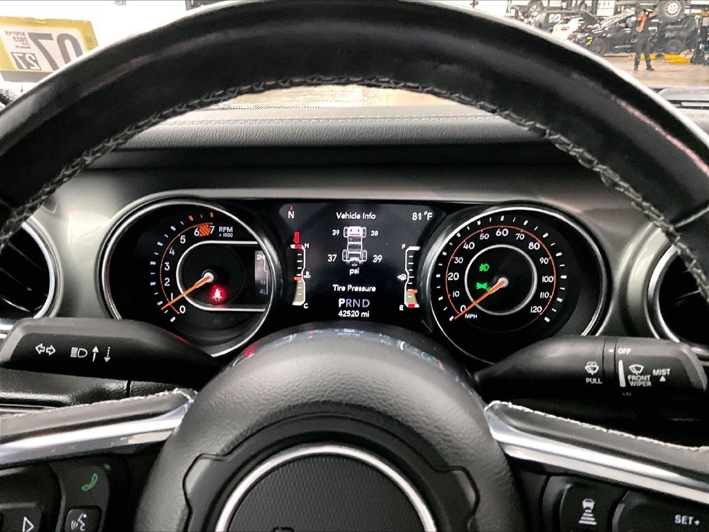 Used 2023 White Jeep Sahara image 25
