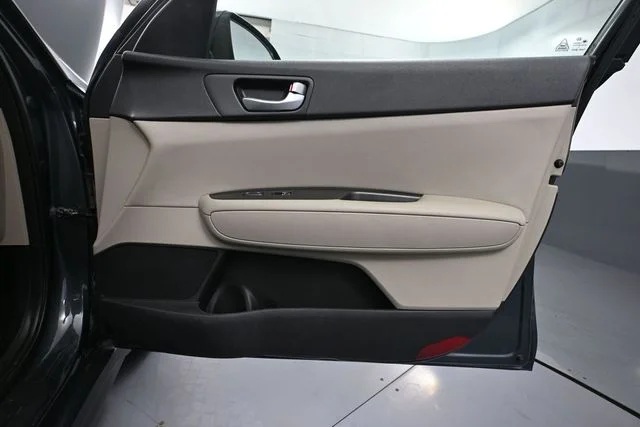 Used 2016 Green Kia LX image 35