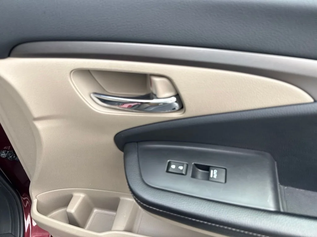 Certified Used 2018  Honda RTL-T image 34