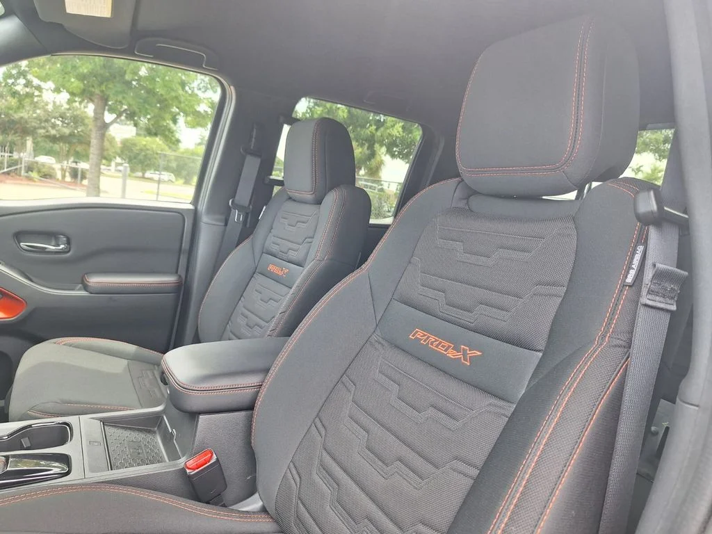 Used 2025 Gray Nissan PRO-X image 11
