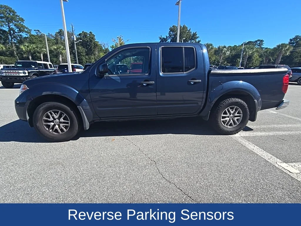 Used 2019 Blue Nissan SV image 4