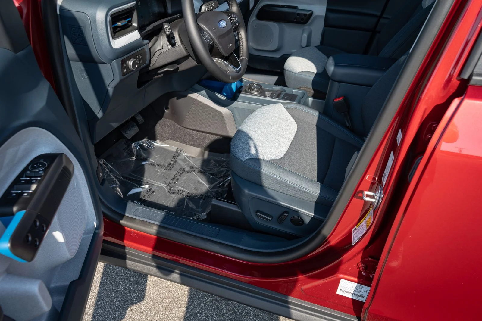 New 2026 Ruby Red Metallic Tinted Clearcoat Ford XLT image 18