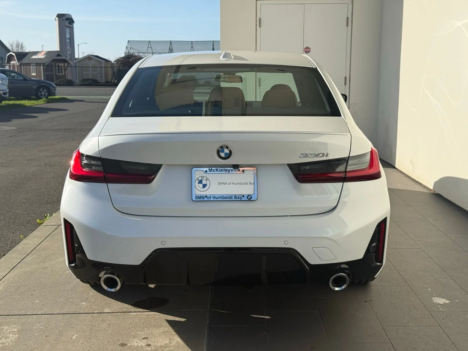 New 2026 Mineral White Metallic BMW 330i image 6