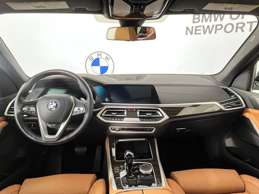 Used 2023 White BMW xDrive40i image 13