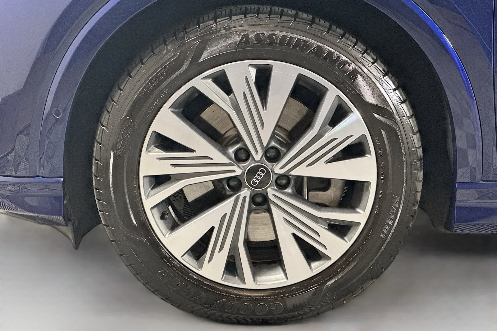 Used 2023 Navarra Blue Metallic Audi Premium Plus image 11