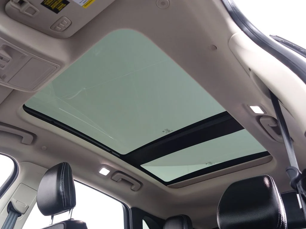 Used 2020 White Ford Titanium image 14