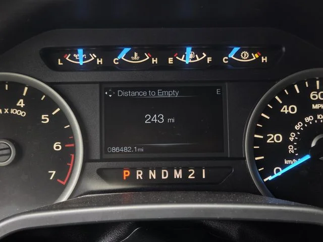 Used 2015 Tuxedo Black Metallic Ford XLT image 20