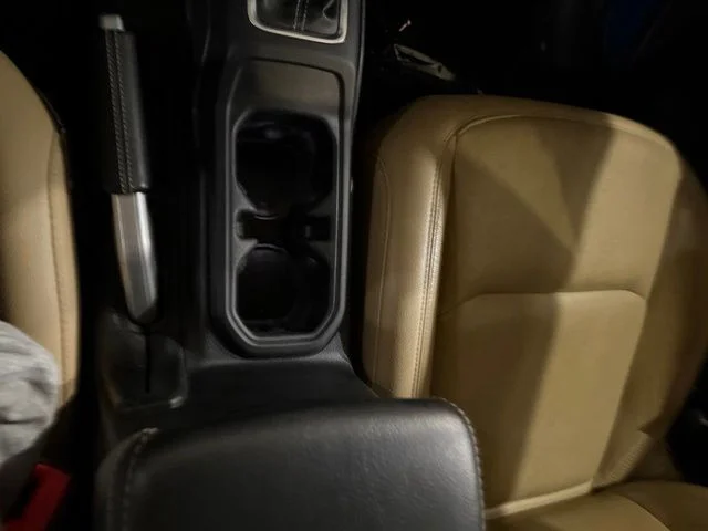 Used 2019 Bikini Pearlcoat Jeep Unlimited Rubicon image 24