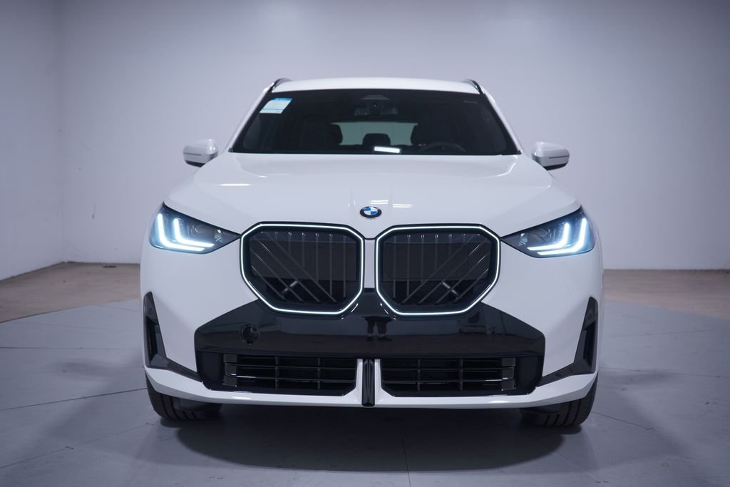New 2026 Alpine White BMW 30 xDrive image 4