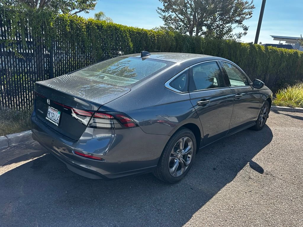 Used 2024  Honda EX image 11
