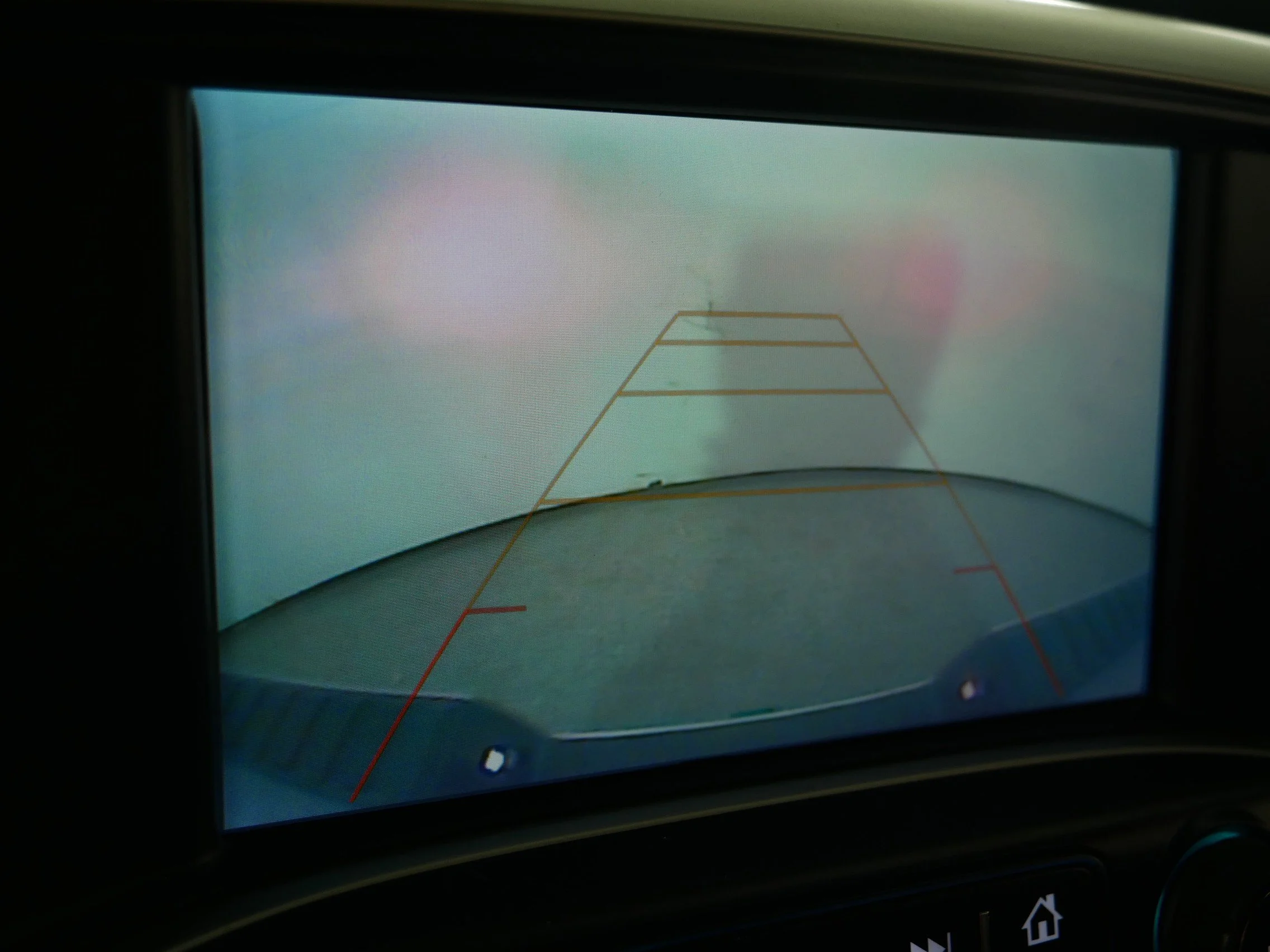 Used 2019 Summit White GMC SLE image 33