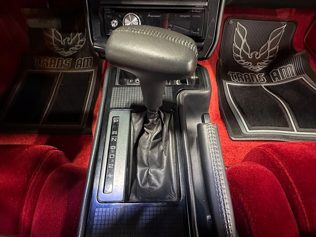 Used 1987 Red Pontiac  image 55