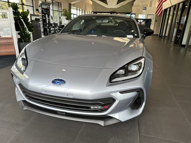 2025 Subaru BRZ tS - Photo 8