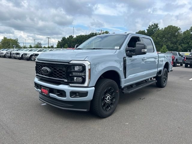 New 2026 Glacier Gray Metallic Tri-Coat Ford F-250® Lariat® image 3