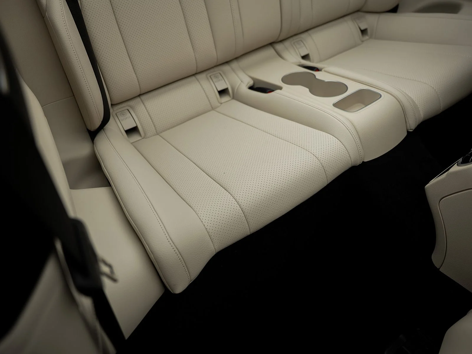 Used 2024 Gray Mercedes-Benz CLE 300 image 39