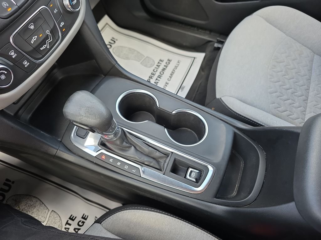 Used 2022 Gray Chevrolet LS image 19