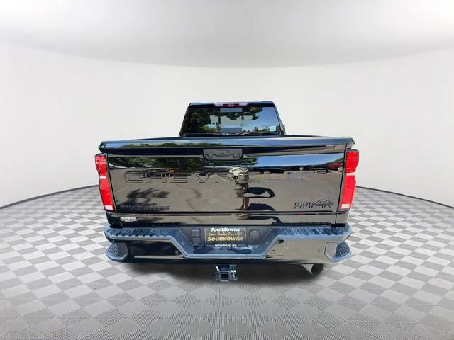 Used 2025 Black Chevrolet High Country image 6
