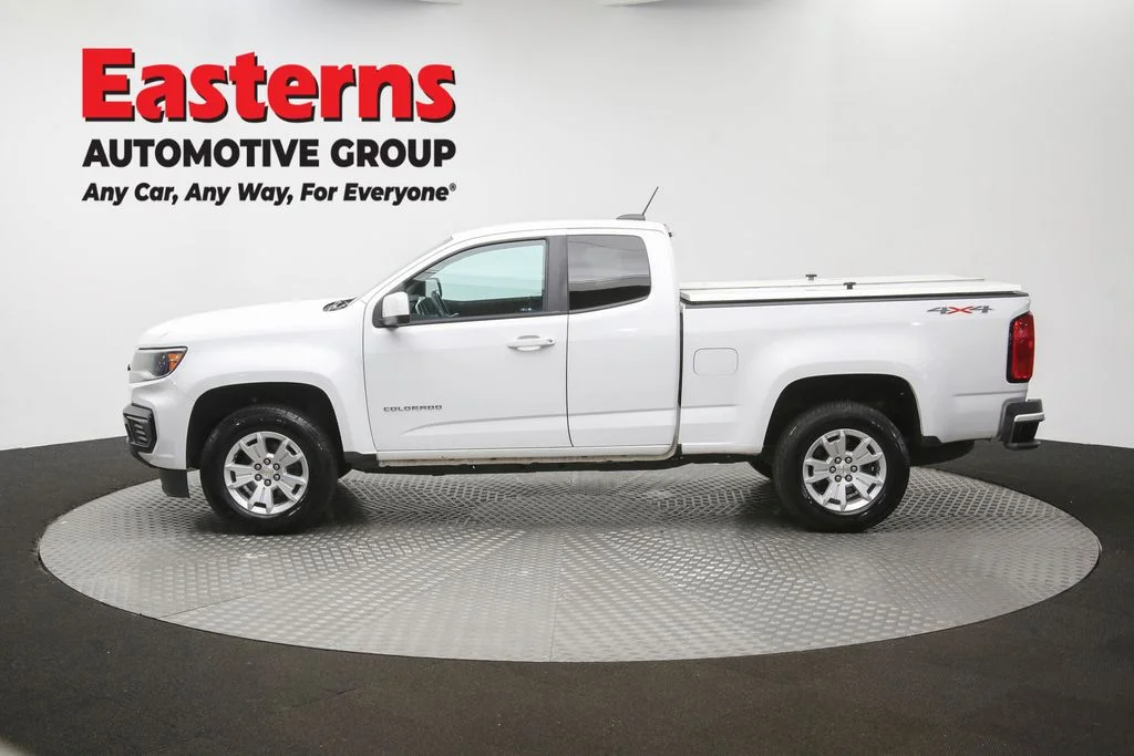 Used 2022 White Chevrolet LT image 56