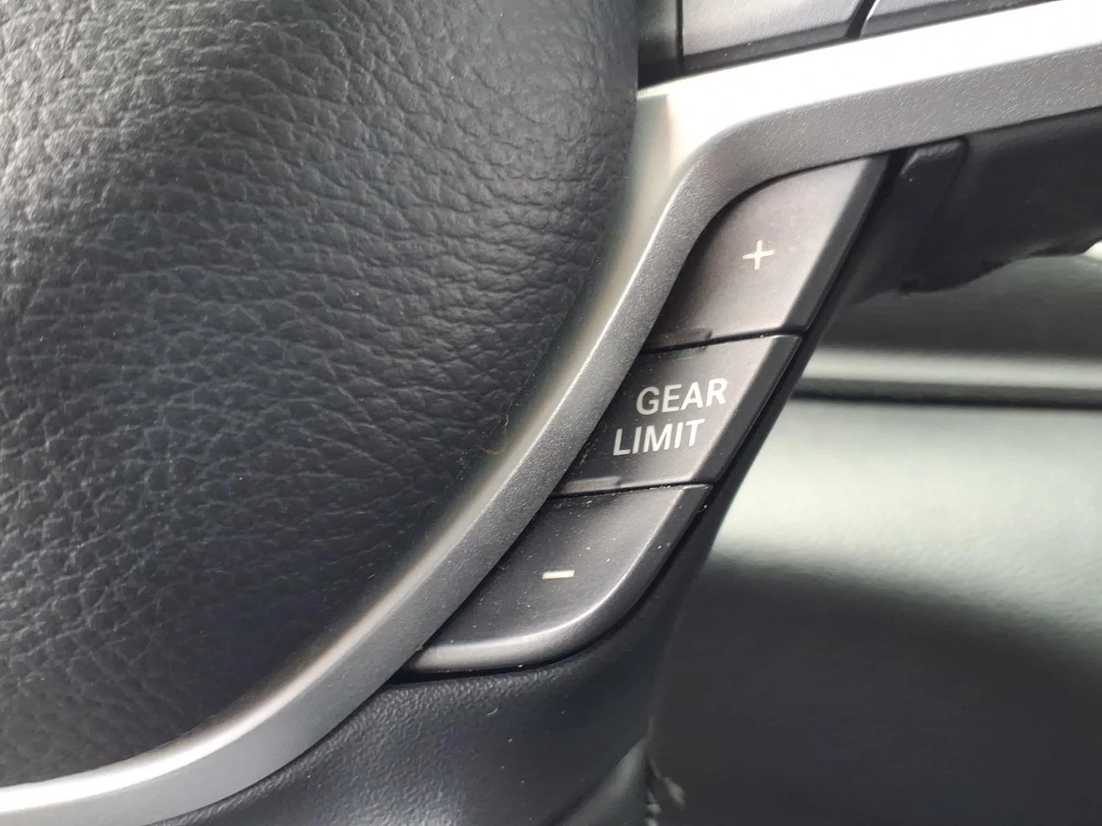 Used 2020 Diamond Black Crystal Pearlcoat Ram Big Horn image 9