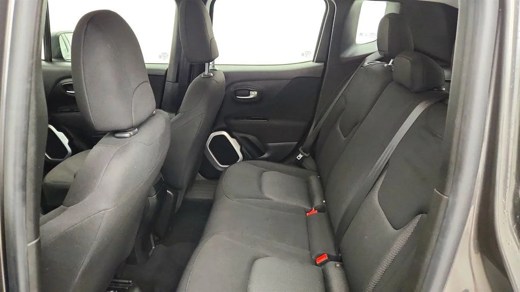 Used 2019 Granite Crystal Metallic Clearcoat Jeep Upland 4x4 image 19