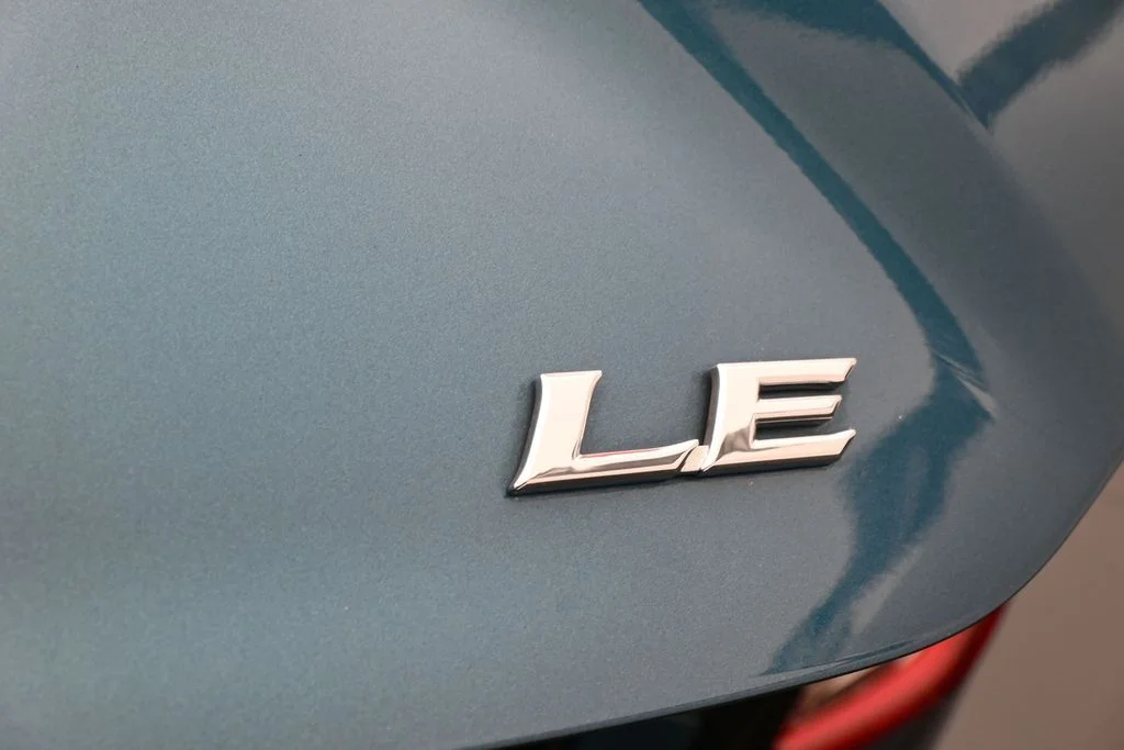 Used 2025 Ocean Toyota LE image 33