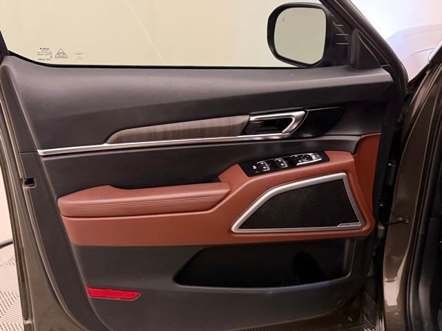 Used 2023 Moss Kia EX image 17
