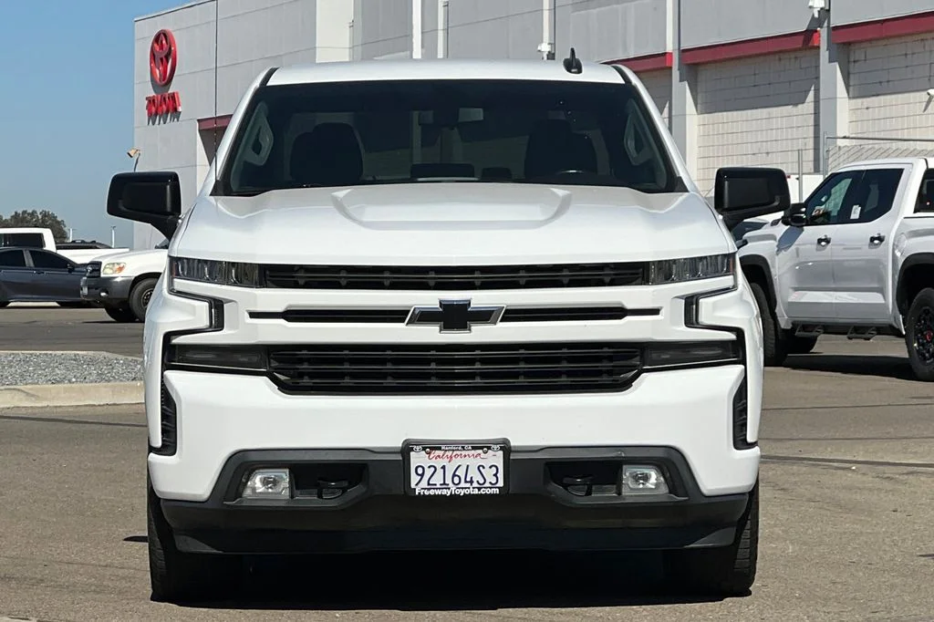 Used 2019 White Chevrolet RST image 11