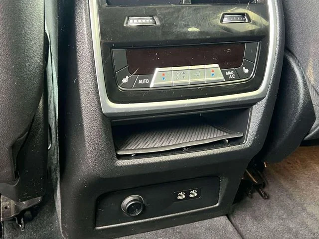 Used 2019 Gray BMW xDrive50i image 18